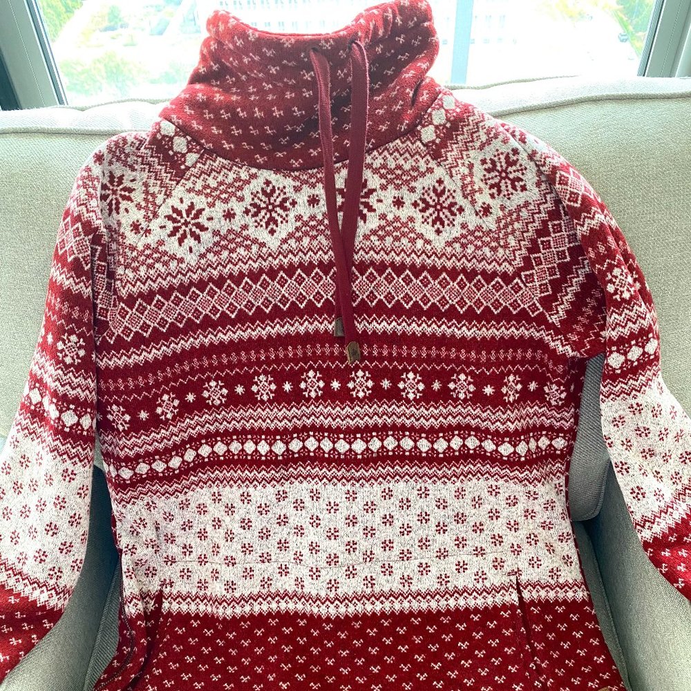 Roots Sweater (Outerwear)